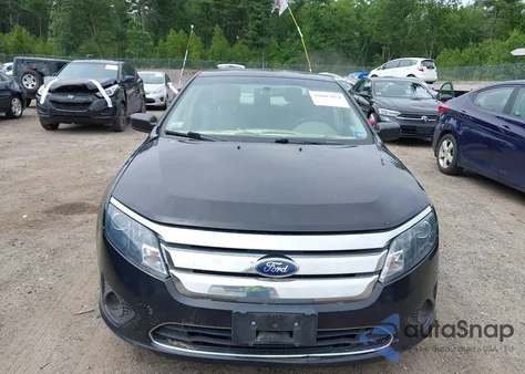 2012 Ford Fusion S z USA, uszkodzony, nr VIN 3FAHP0GA0CR153694